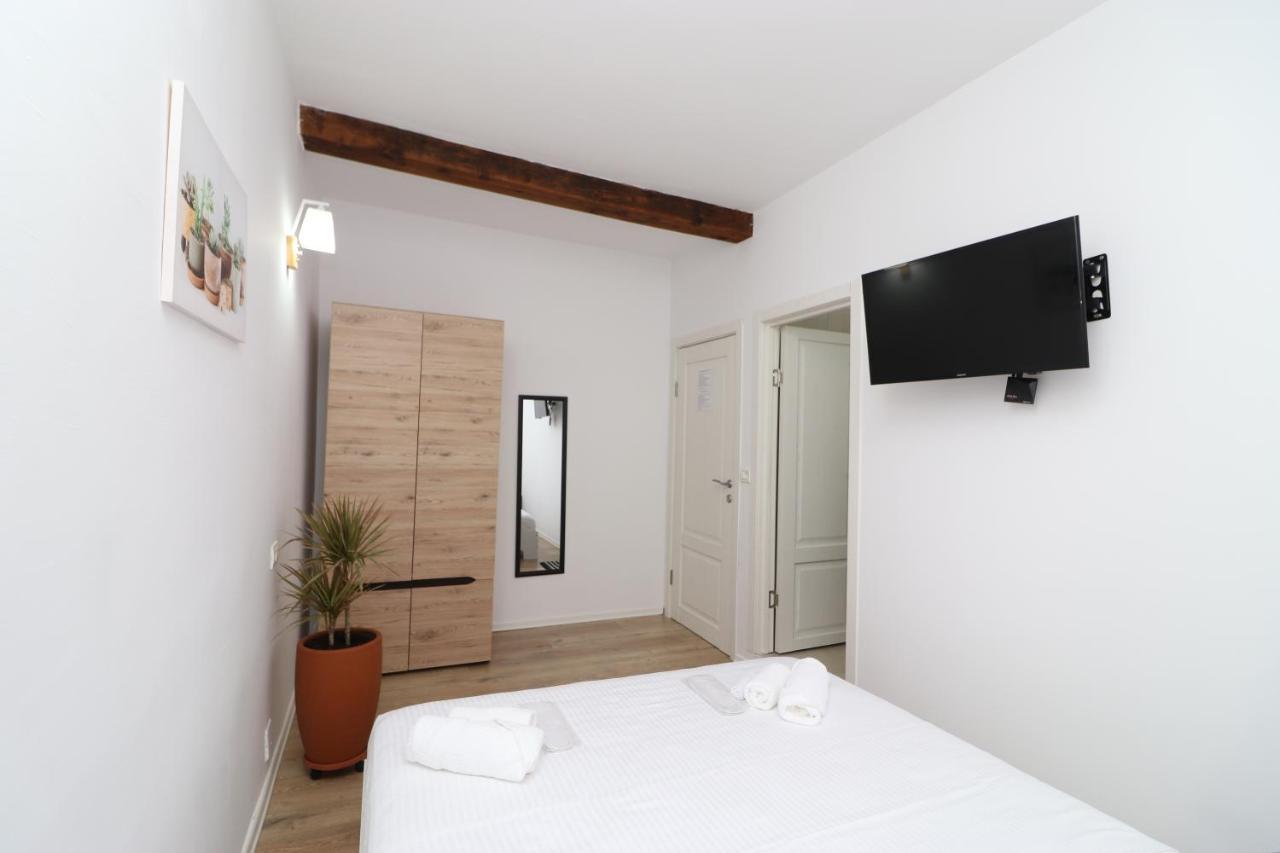Gaia Bed & Breakfast Vlorë Eksteriør bilde