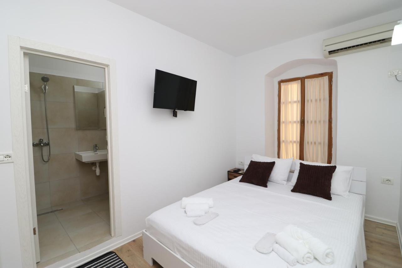 Gaia Bed & Breakfast Vlorë Eksteriør bilde